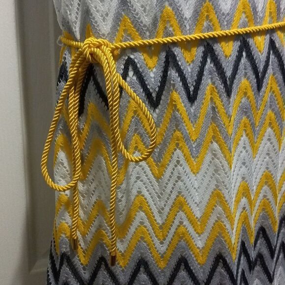 Tamera Sleeveless Dress - Picture 3 of 5